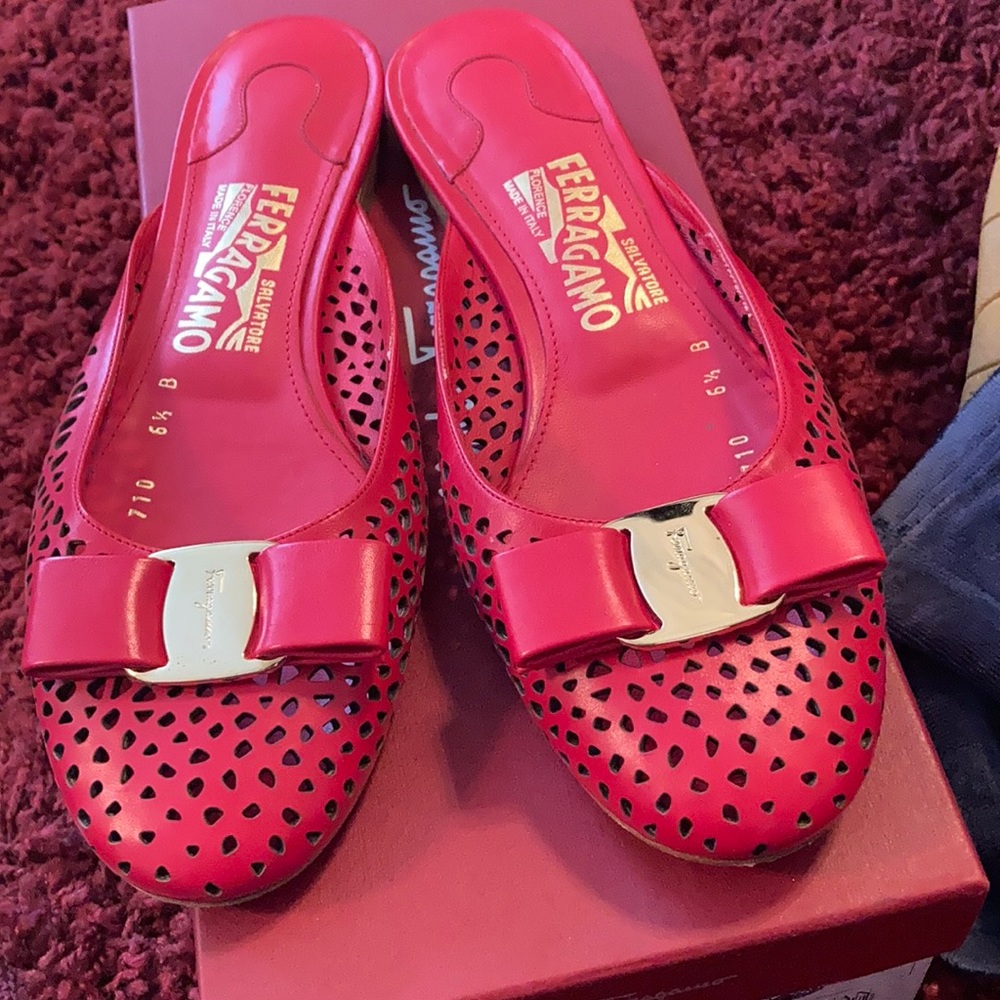 Salvatore Ferragamo size 6 1/2